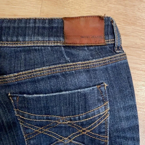 DKNY East Side Jeans Faded Blue Denim Size 8 - Picture 9 of 12